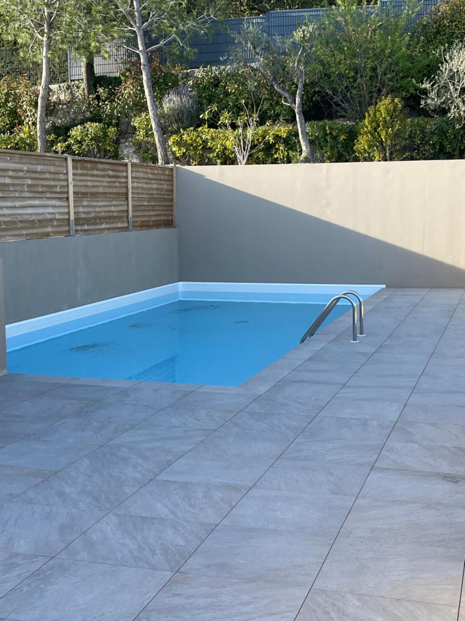 De Luxe Village Vue Avec Piscine Appartement *